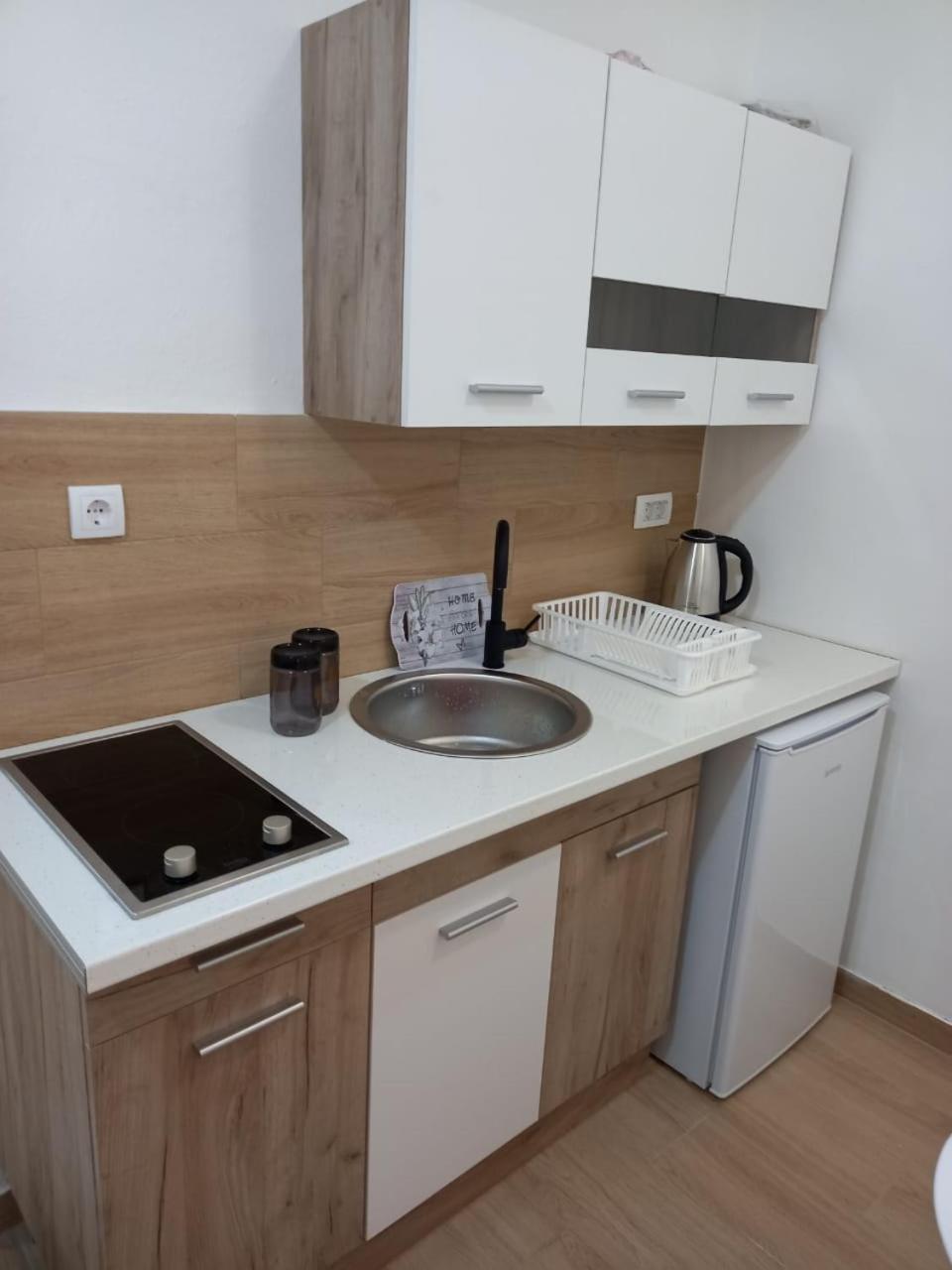 Casa Apartments, One-Bedroom Apartment ブドヴァ エクステリア 写真